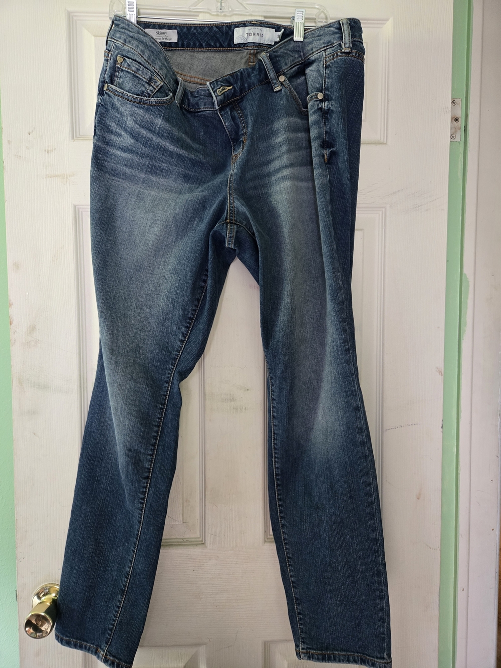 Torrid Skinny Jeans Size 16